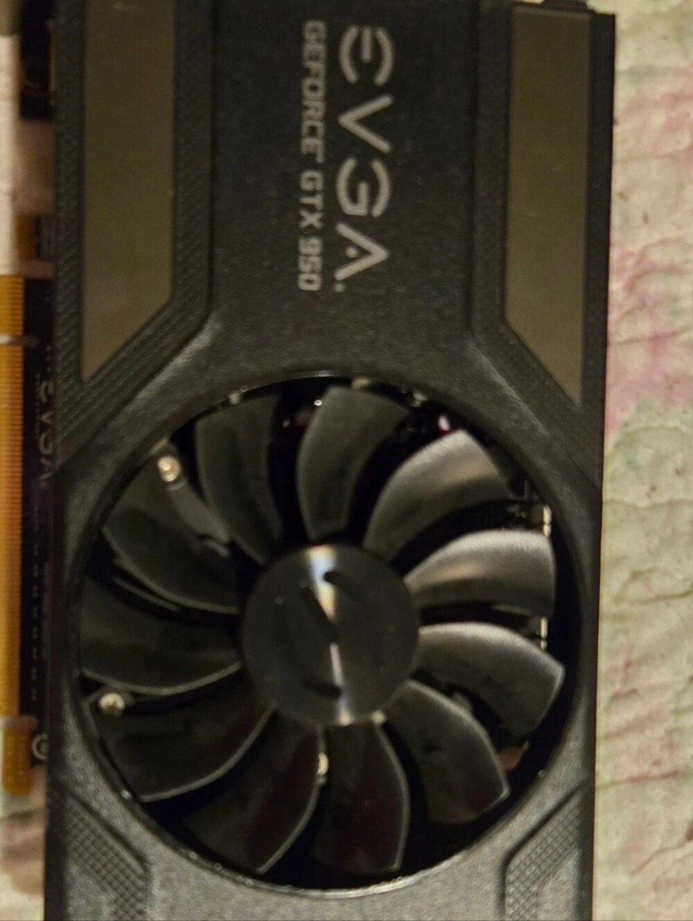 EVGA GeForce GTX 950 Superclocked 2GB Video Card (High-Performance Graphics)